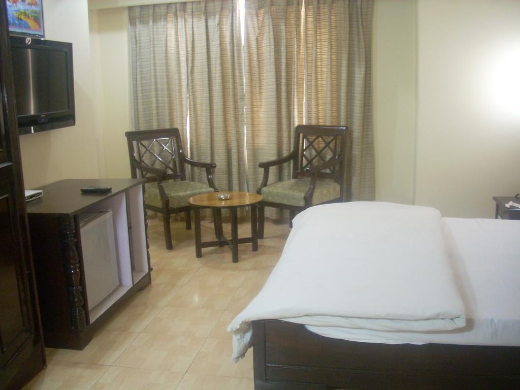 Hotel Ganga Ratan Agra  Pokój zdjęcie