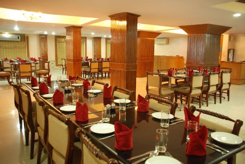 Hotel Ganga Ratan Agra  Zewnętrze zdjęcie