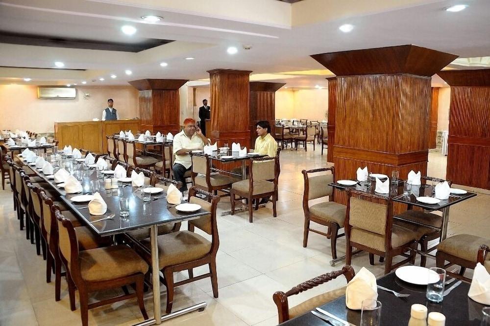 Hotel Ganga Ratan Agra  Zewnętrze zdjęcie