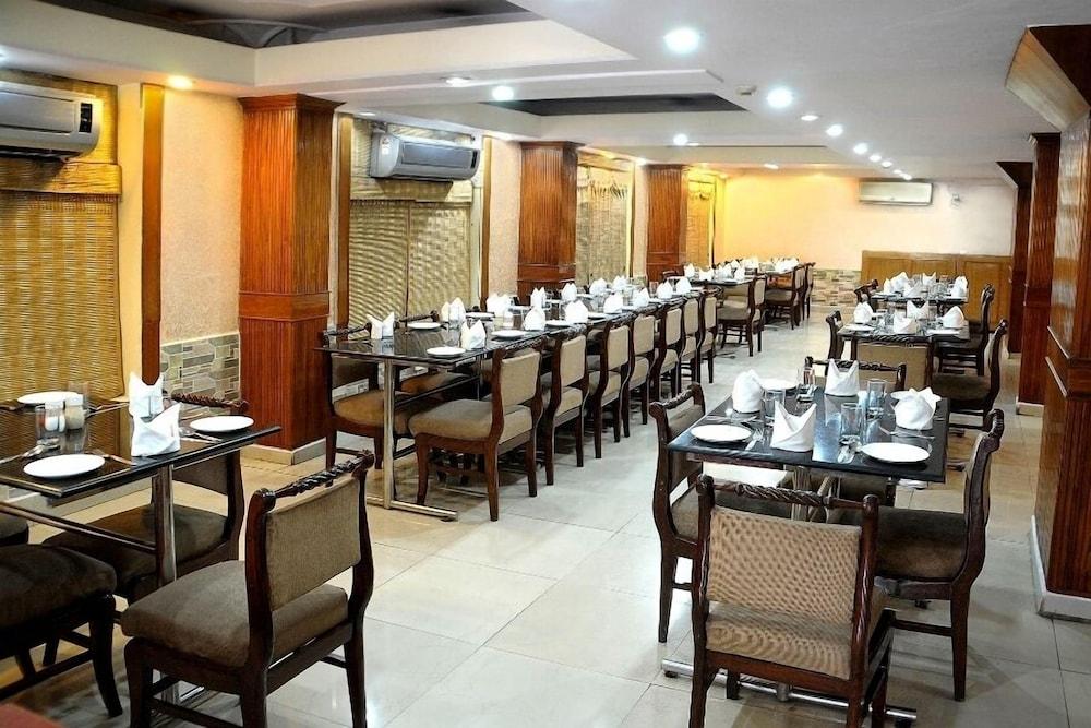 Hotel Ganga Ratan Agra  Zewnętrze zdjęcie