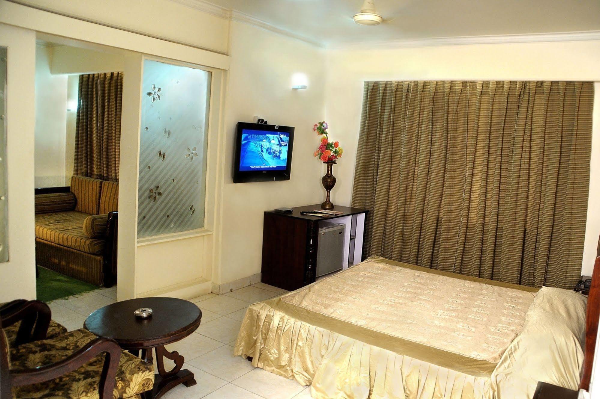 Hotel Ganga Ratan Agra  Zewnętrze zdjęcie